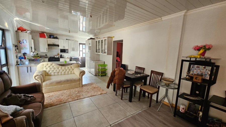 6 Bedroom Property for Sale in Parkers Dam Western Cape